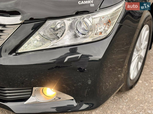 Сірий Тойота Камрі, об'ємом двигуна 2.5 л та пробігом 292 тис. км за 13500 $, фото 14 на Automoto.ua