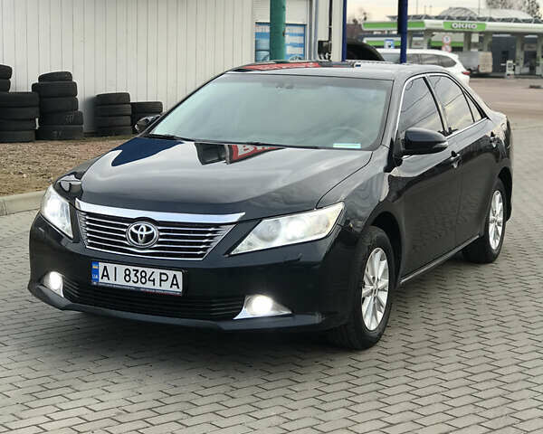 Серый Тойота Камри, объемом двигателя 2.49 л и пробегом 268 тыс. км за 11800 $, фото 2 на Automoto.ua