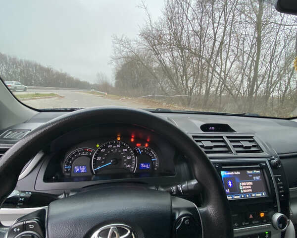 Сірий Тойота Камрі, об'ємом двигуна 2.4 л та пробігом 241 тис. км за 12600 $, фото 19 на Automoto.ua