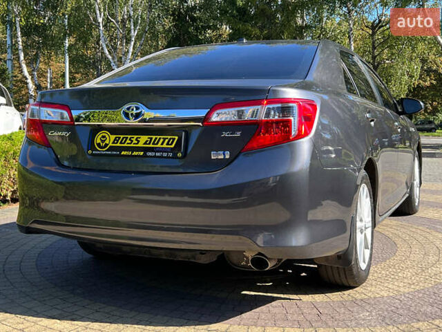 Серый Тойота Камри, объемом двигателя 2.49 л и пробегом 114 тыс. км за 16500 $, фото 6 на Automoto.ua