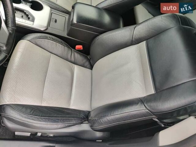 Серый Тойота Камри, объемом двигателя 2.5 л и пробегом 160 тыс. км за 11750 $, фото 11 на Automoto.ua