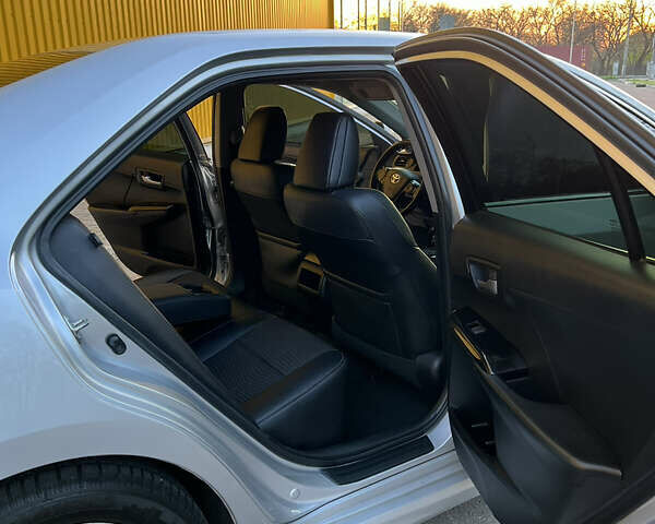 Сірий Тойота Камрі, об'ємом двигуна 2.49 л та пробігом 193 тис. км за 11200 $, фото 20 на Automoto.ua