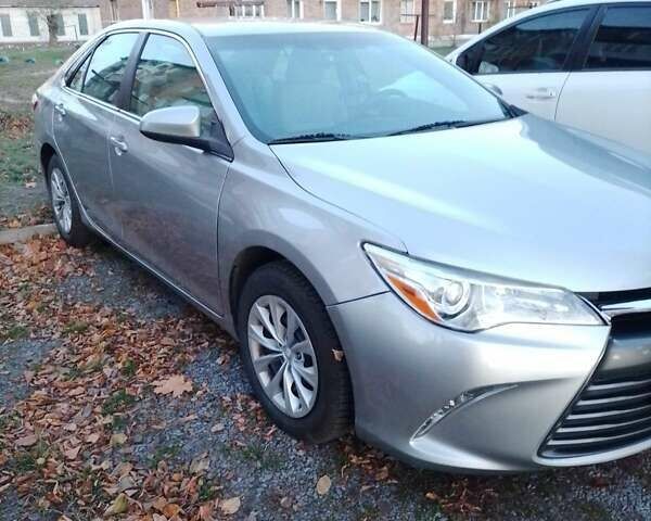 Серый Тойота Камри, объемом двигателя 2.49 л и пробегом 151 тыс. км за 12200 $, фото 9 на Automoto.ua