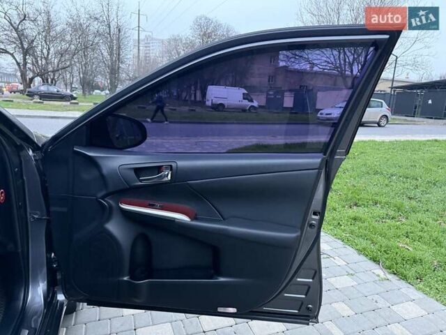Сірий Тойота Камрі, об'ємом двигуна 2.5 л та пробігом 271 тис. км за 11900 $, фото 41 на Automoto.ua