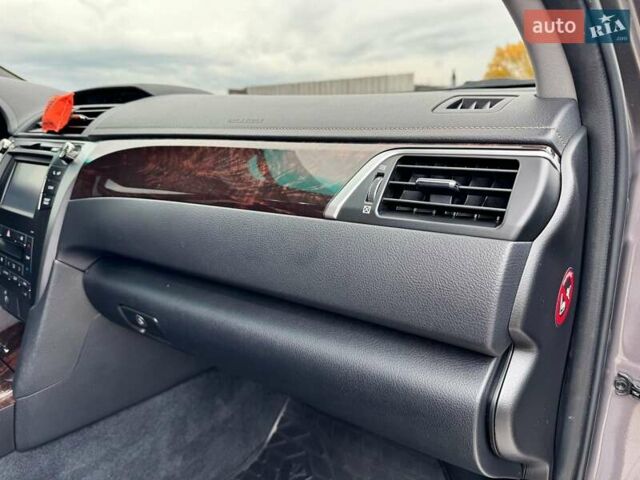 Серый Тойота Камри, объемом двигателя 2.49 л и пробегом 114 тыс. км за 17700 $, фото 26 на Automoto.ua