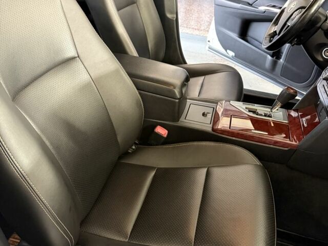 Тойота Камри 2014 в Киеве на Automoto.ua Серый Тойота Камри, объемом двигателя 0 л и пробегом 260 тыс. км за 12700 $, фото 4 на Automoto.ua