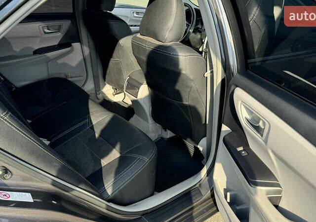 Серый Тойота Камри, объемом двигателя 2.49 л и пробегом 219 тыс. км за 15999 $, фото 17 на Automoto.ua