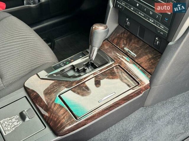 Серый Тойота Камри, объемом двигателя 2.49 л и пробегом 114 тыс. км за 17700 $, фото 19 на Automoto.ua