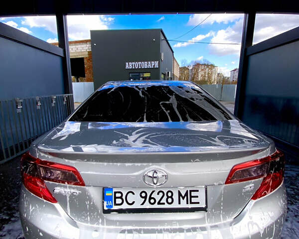 Сірий Тойота Камрі, об'ємом двигуна 2.5 л та пробігом 160 тис. км за 14000 $, фото 8 на Automoto.ua