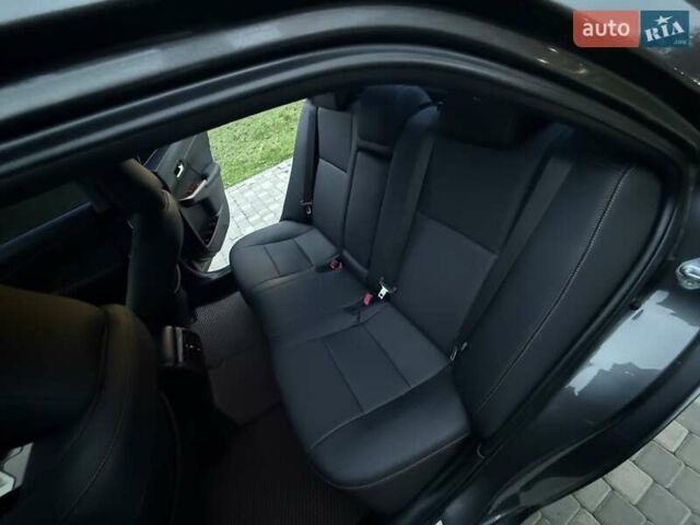 Сірий Тойота Камрі, об'ємом двигуна 2.5 л та пробігом 271 тис. км за 11900 $, фото 61 на Automoto.ua