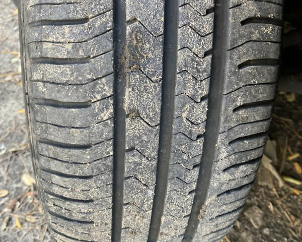 Серый Тойота Камри, объемом двигателя 2.49 л и пробегом 165 тыс. км за 12800 $, фото 1 на Automoto.ua