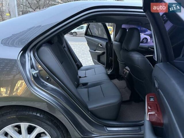 Сірий Тойота Камрі, об'ємом двигуна 2.5 л та пробігом 271 тис. км за 11900 $, фото 63 на Automoto.ua