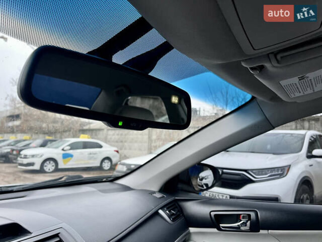 Серый Тойота Камри, объемом двигателя 0 л и пробегом 160 тыс. км за 13700 $, фото 21 на Automoto.ua