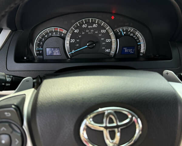 Серый Тойота Камри, объемом двигателя 2.49 л и пробегом 147 тыс. км за 13800 $, фото 30 на Automoto.ua