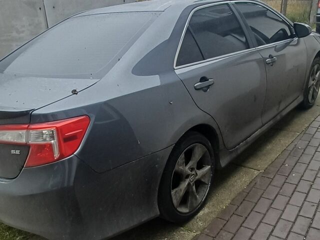 Сірий Тойота Камрі, об'ємом двигуна 0 л та пробігом 271 тис. км за 5800 $, фото 1 на Automoto.ua