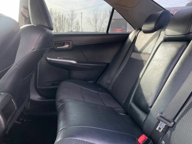 Сірий Тойота Камрі, об'ємом двигуна 2.5 л та пробігом 301 тис. км за 9900 $, фото 18 на Automoto.ua