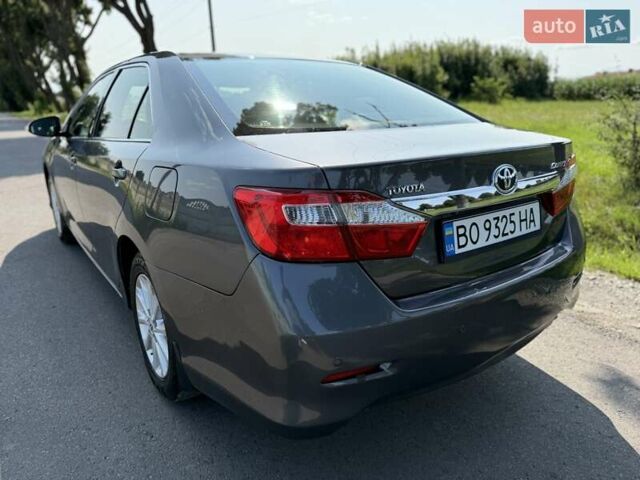 Сірий Тойота Камрі, об'ємом двигуна 2.49 л та пробігом 284 тис. км за 12500 $, фото 24 на Automoto.ua