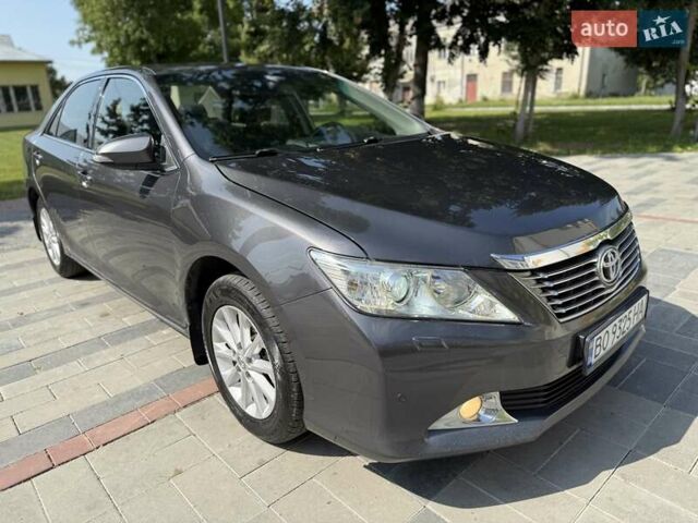 Сірий Тойота Камрі, об'ємом двигуна 2.49 л та пробігом 284 тис. км за 12500 $, фото 74 на Automoto.ua
