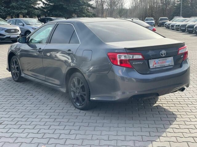 Сірий Тойота Камрі, об'ємом двигуна 2.5 л та пробігом 301 тис. км за 9900 $, фото 4 на Automoto.ua