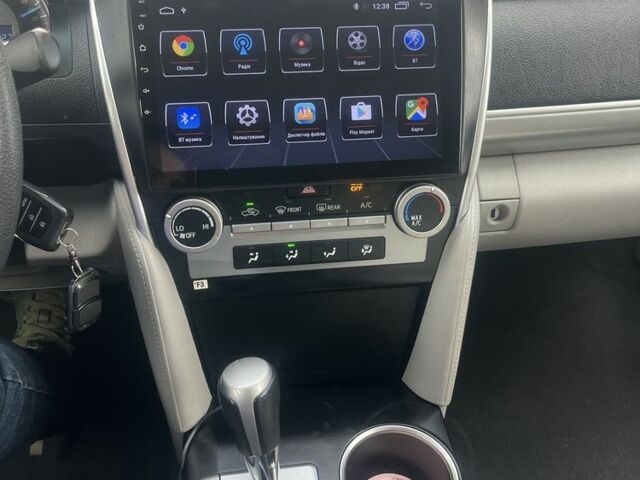 Серый Тойота Камри, объемом двигателя 2.5 л и пробегом 220 тыс. км за 11900 $, фото 8 на Automoto.ua