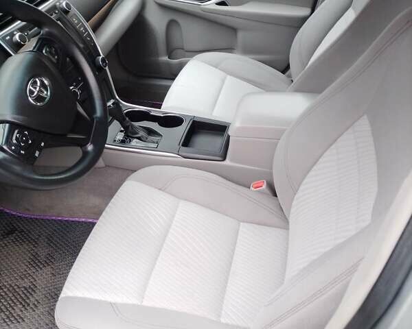 Серый Тойота Камри, объемом двигателя 2.49 л и пробегом 151 тыс. км за 12200 $, фото 16 на Automoto.ua