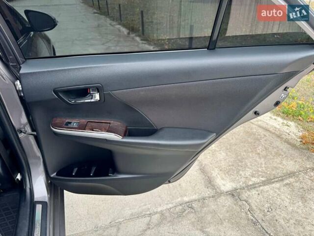 Серый Тойота Камри, объемом двигателя 2.49 л и пробегом 114 тыс. км за 17700 $, фото 16 на Automoto.ua