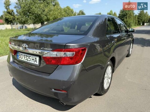 Сірий Тойота Камрі, об'ємом двигуна 2.49 л та пробігом 284 тис. км за 12500 $, фото 33 на Automoto.ua