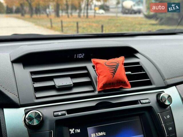 Серый Тойота Камри, объемом двигателя 2.49 л и пробегом 114 тыс. км за 17700 $, фото 30 на Automoto.ua