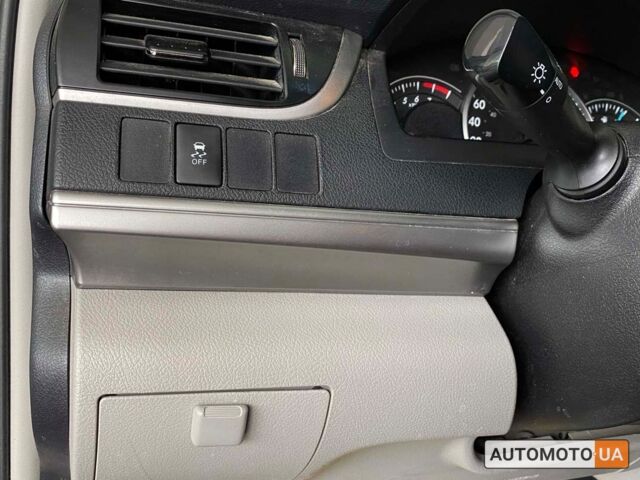 Сірий Тойота Камрі, об'ємом двигуна 2.5 л та пробігом 156 тис. км за 12200 $, фото 19 на Automoto.ua
