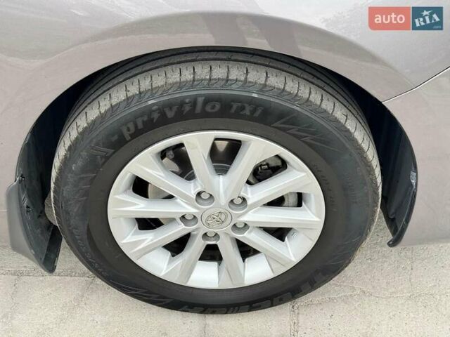 Серый Тойота Камри, объемом двигателя 2.49 л и пробегом 114 тыс. км за 17700 $, фото 5 на Automoto.ua