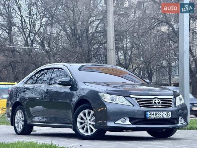 Сірий Тойота Камрі, об'ємом двигуна 2.5 л та пробігом 271 тис. км за 11900 $, фото 23 на Automoto.ua