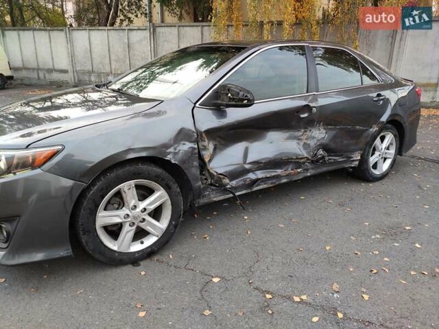 Сірий Тойота Камрі, об'ємом двигуна 2.5 л та пробігом 98 тис. км за 5900 $, фото 14 на Automoto.ua