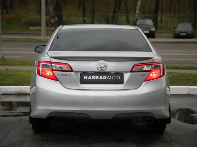 Сірий Тойота Камрі, об'ємом двигуна 2.5 л та пробігом 210 тис. км за 15500 $, фото 4 на Automoto.ua