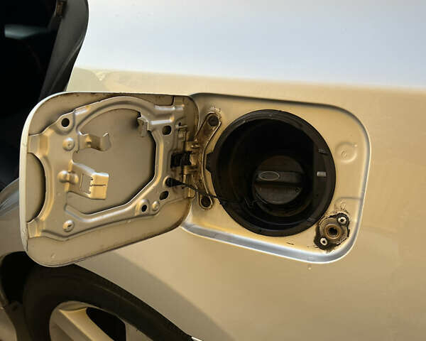 Сірий Тойота Камрі, об'ємом двигуна 2.49 л та пробігом 193 тис. км за 11200 $, фото 16 на Automoto.ua