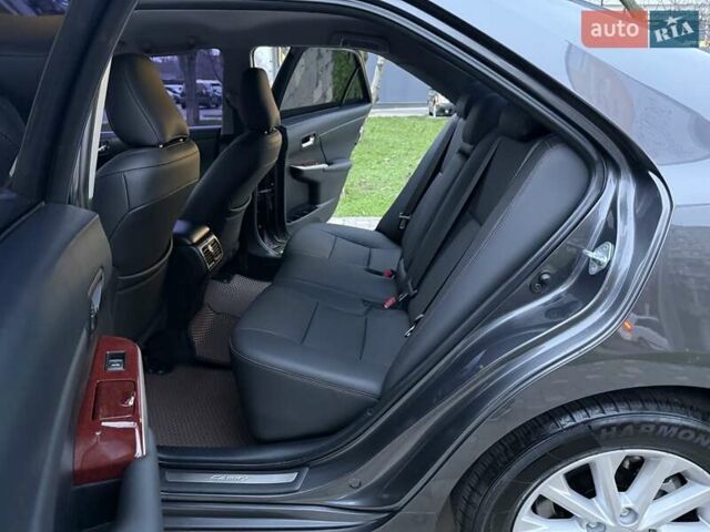 Сірий Тойота Камрі, об'ємом двигуна 2.5 л та пробігом 271 тис. км за 11900 $, фото 56 на Automoto.ua