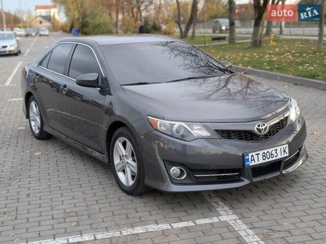 Тойота Камри 2014 в Коломые на Automoto.ua Серый Тойота Камри, объемом двигателя 2.5 л и пробегом 241 тыс. км за 10850 $, фото 4 на Automoto.ua