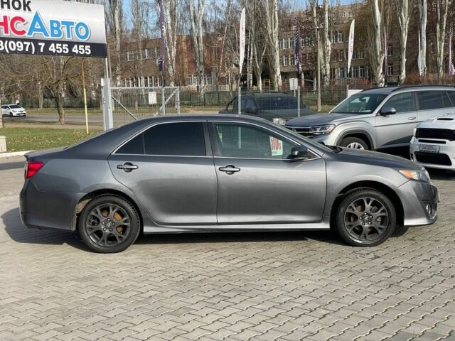 Сірий Тойота Камрі, об'ємом двигуна 2.5 л та пробігом 301 тис. км за 9900 $, фото 7 на Automoto.ua