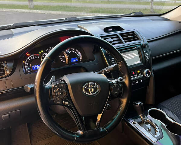 Сірий Тойота Камрі, об'ємом двигуна 2.49 л та пробігом 193 тис. км за 11200 $, фото 26 на Automoto.ua