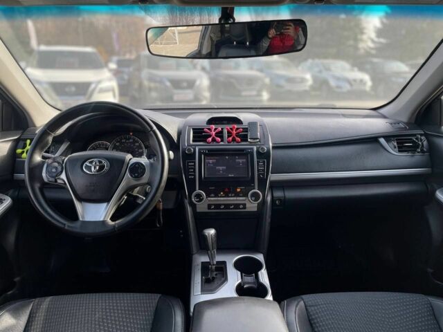 Сірий Тойота Камрі, об'ємом двигуна 2.5 л та пробігом 301 тис. км за 9900 $, фото 9 на Automoto.ua