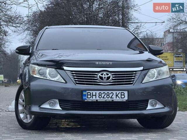Сірий Тойота Камрі, об'ємом двигуна 2.5 л та пробігом 271 тис. км за 11900 $, фото 22 на Automoto.ua