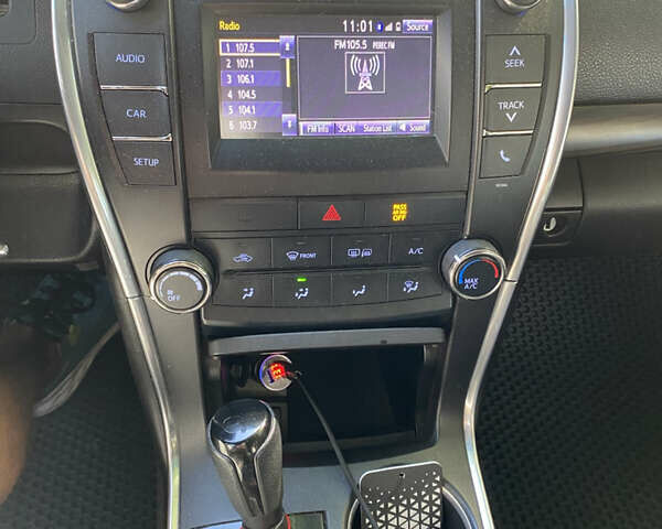 Серый Тойота Камри, объемом двигателя 2.49 л и пробегом 165 тыс. км за 12800 $, фото 8 на Automoto.ua