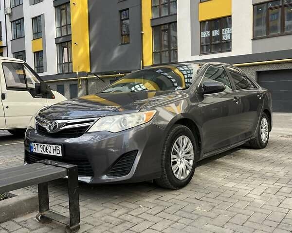 Сірий Тойота Камрі, об'ємом двигуна 2.49 л та пробігом 224 тис. км за 11900 $, фото 18 на Automoto.ua