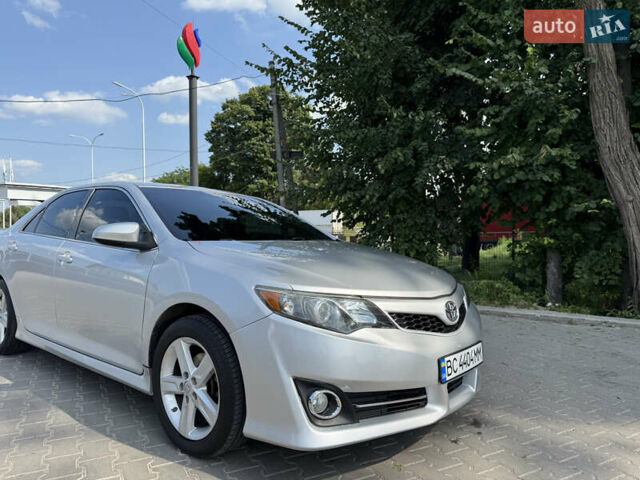 Серый Тойота Камри, объемом двигателя 2.49 л и пробегом 147 тыс. км за 13800 $, фото 9 на Automoto.ua