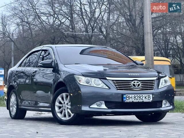 Сірий Тойота Камрі, об'ємом двигуна 2.5 л та пробігом 271 тис. км за 11900 $, фото 24 на Automoto.ua
