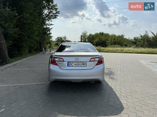 Серый Тойота Камри, объемом двигателя 2.49 л и пробегом 147 тыс. км за 13800 $, фото 6 на Automoto.ua