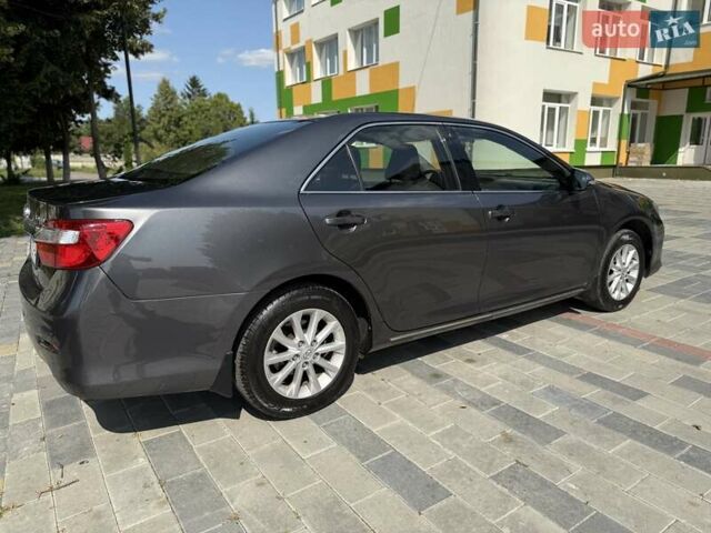 Сірий Тойота Камрі, об'ємом двигуна 2.49 л та пробігом 284 тис. км за 12500 $, фото 76 на Automoto.ua