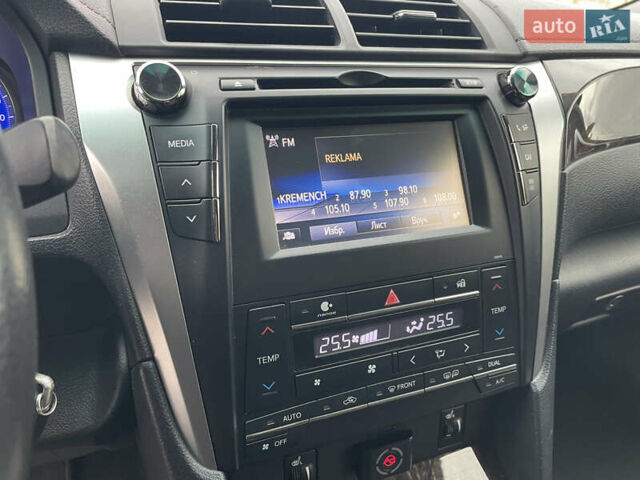 Серый Тойота Камри, объемом двигателя 2.49 л и пробегом 230 тыс. км за 16500 $, фото 20 на Automoto.ua