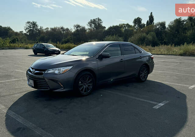 Серый Тойота Камри, объемом двигателя 2.49 л и пробегом 219 тыс. км за 15999 $, фото 6 на Automoto.ua