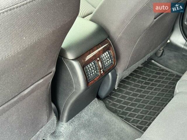 Серый Тойота Камри, объемом двигателя 2.49 л и пробегом 114 тыс. км за 17700 $, фото 12 на Automoto.ua