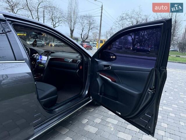 Сірий Тойота Камрі, об'ємом двигуна 2.5 л та пробігом 271 тис. км за 11900 $, фото 42 на Automoto.ua